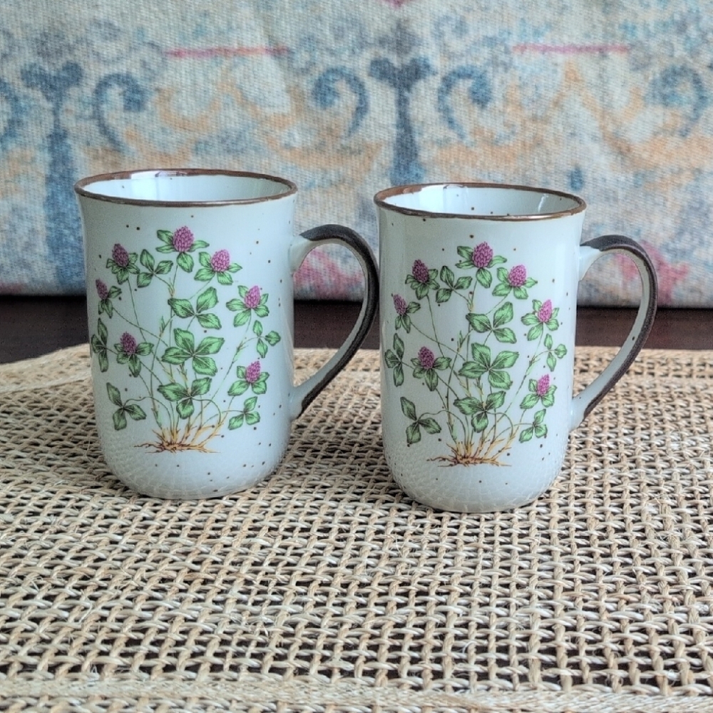 Sweet Clover Japan Ceramic Mug